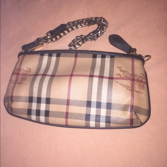 Burberry clutch - Picture 1 of 1